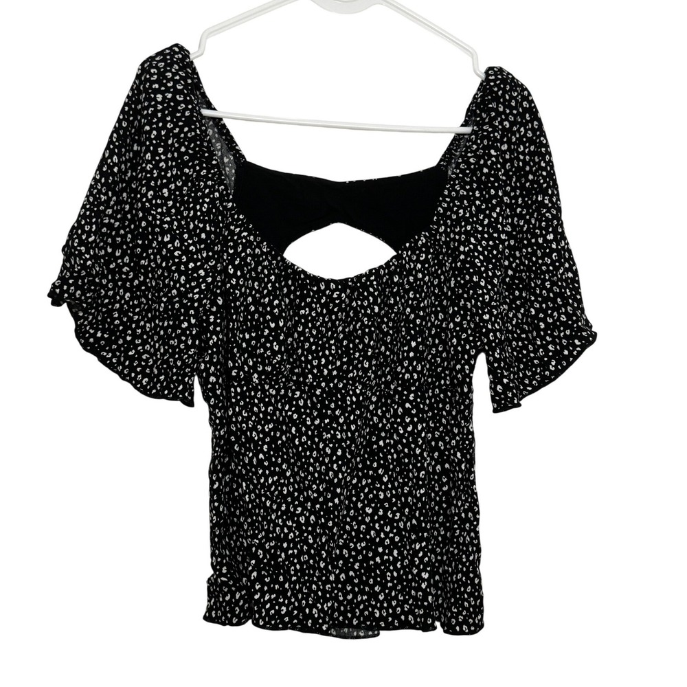 Urban Romantics Black White Animal Print Cutout Back Smocked Top XL Rayon